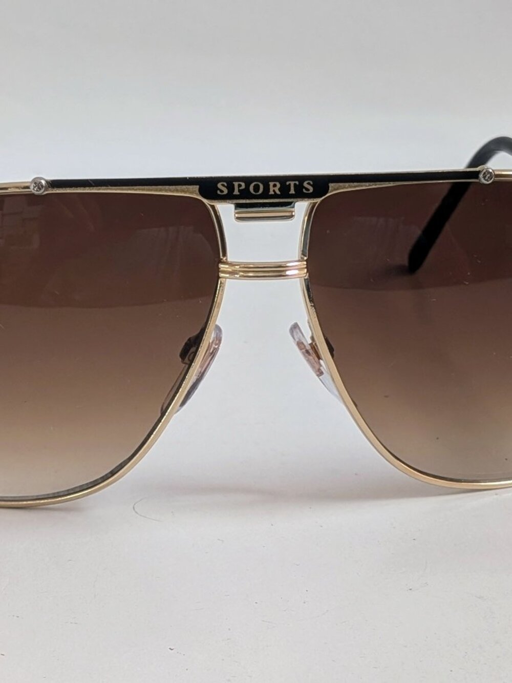NWT TruVintage 90's Navigator Metal Sports Sunglasses (S. Gold)